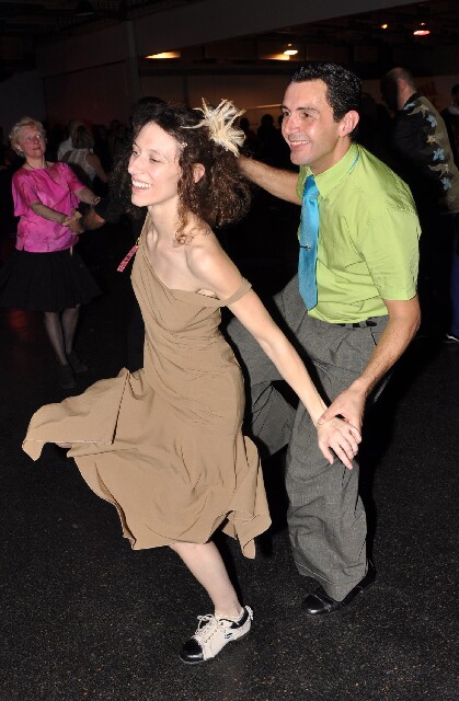 min 2008 11 08 fous swing 094